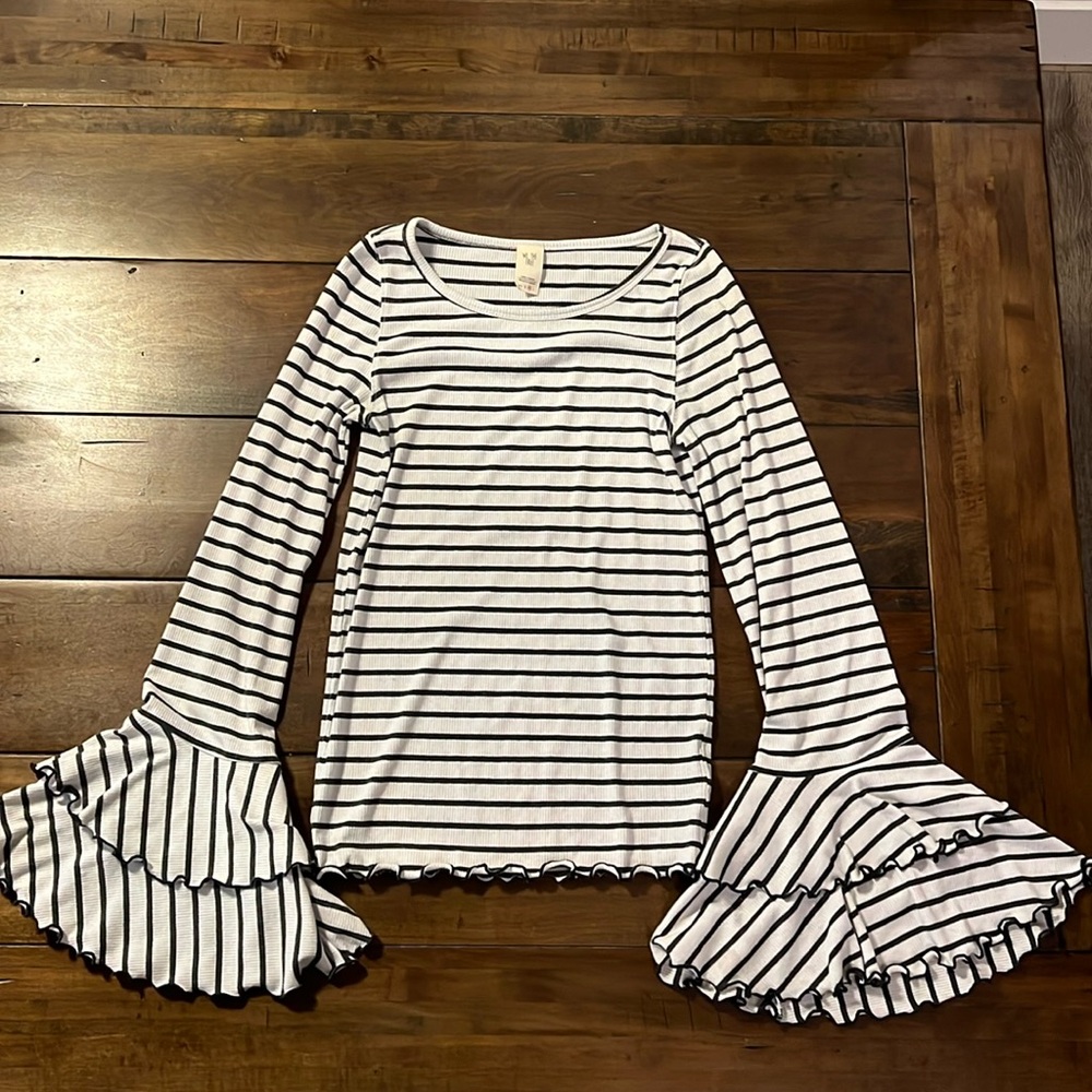 We the Free bell sleeve top
